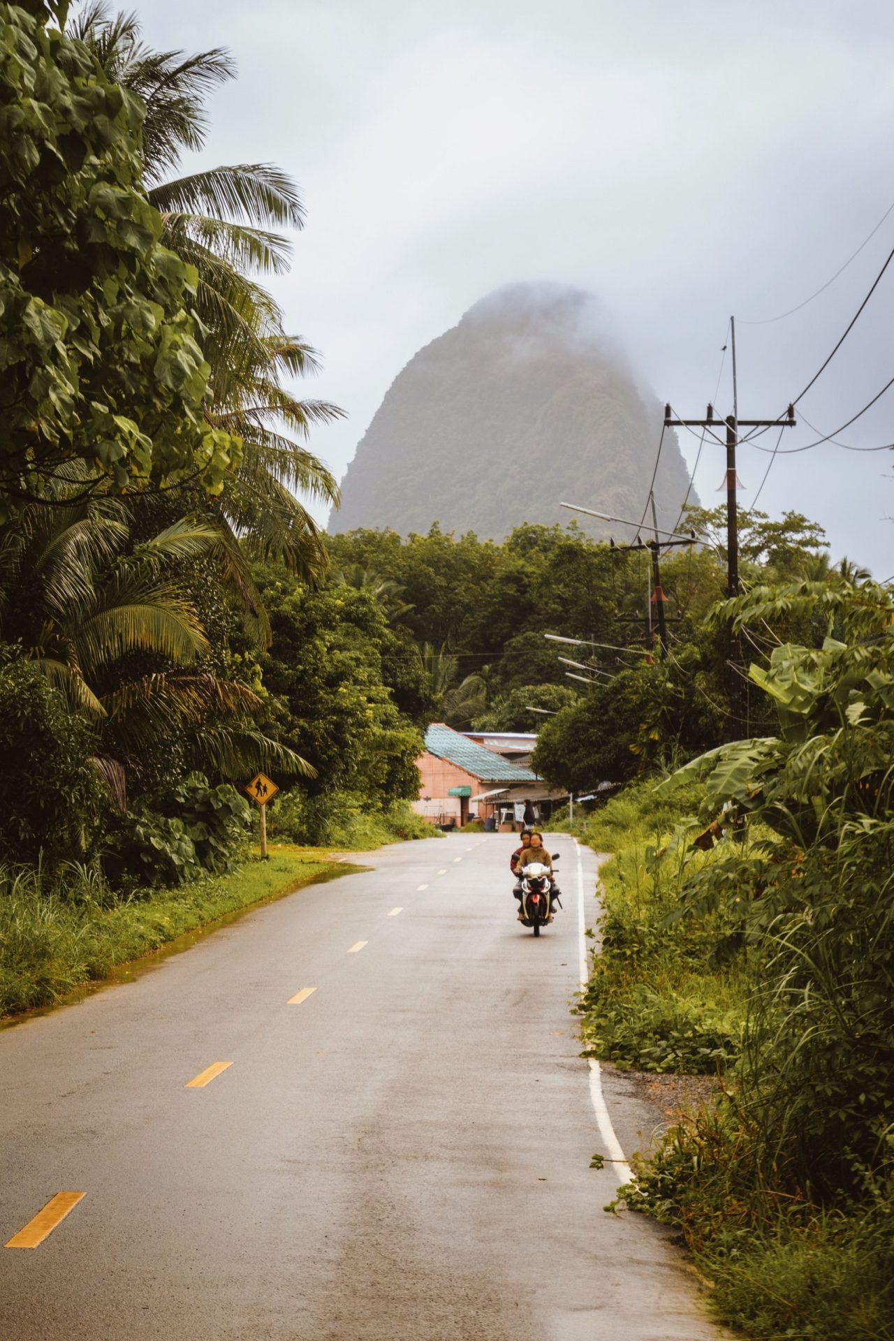 pexels-leefinvrede-28506417 patente locale moto Tailandia